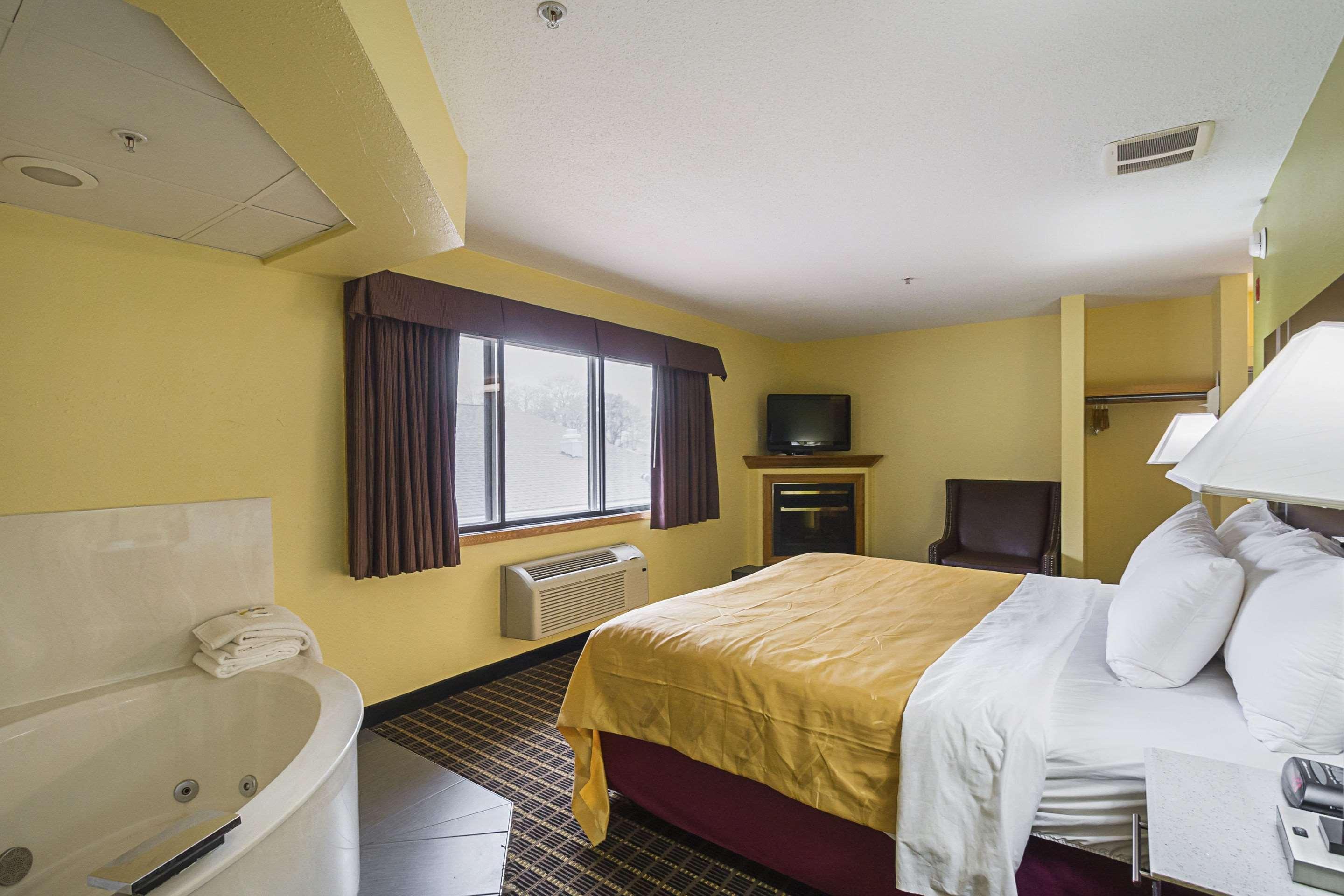 Hotel Quality & - Milford Harrington