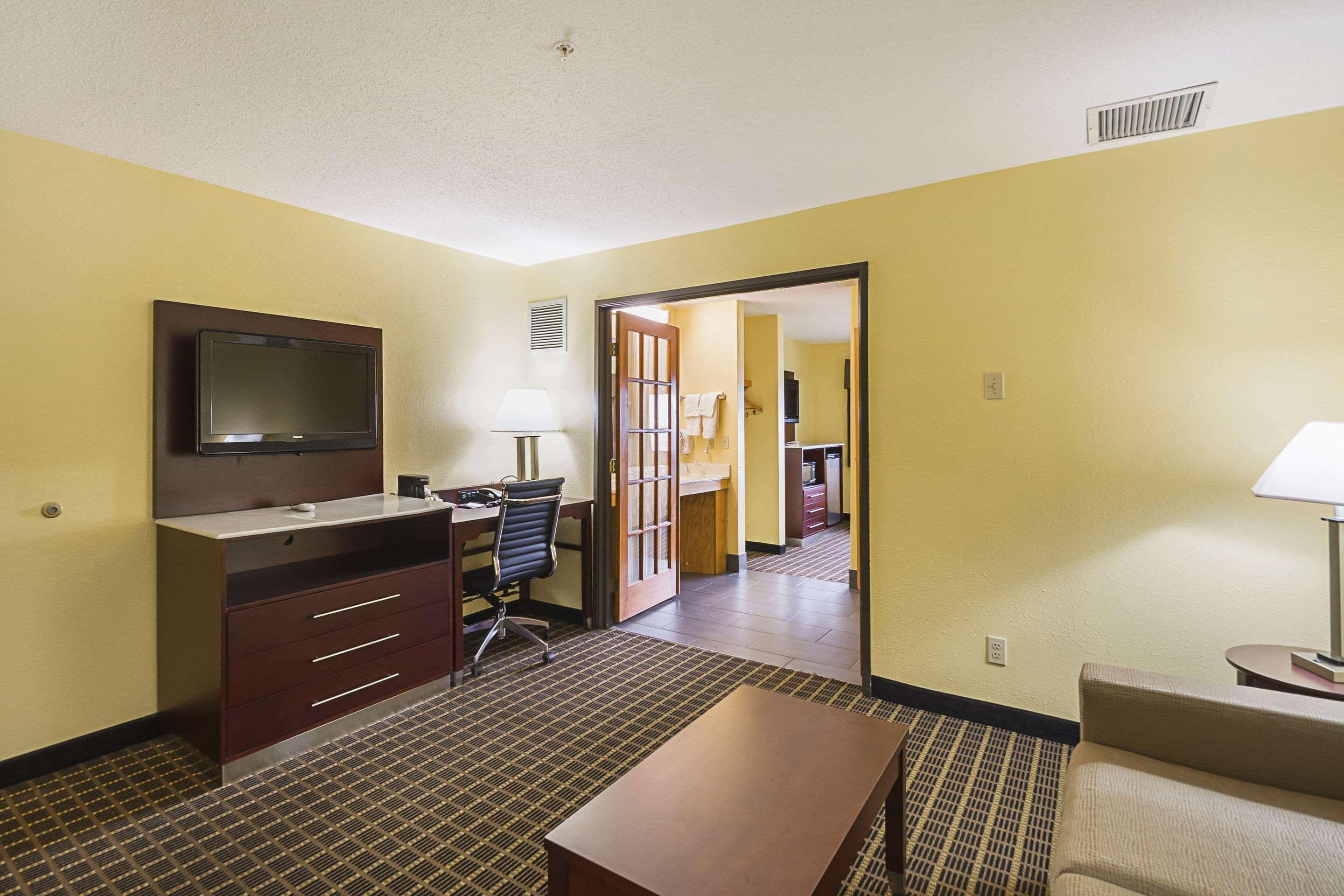Quality & - Milford Hotel